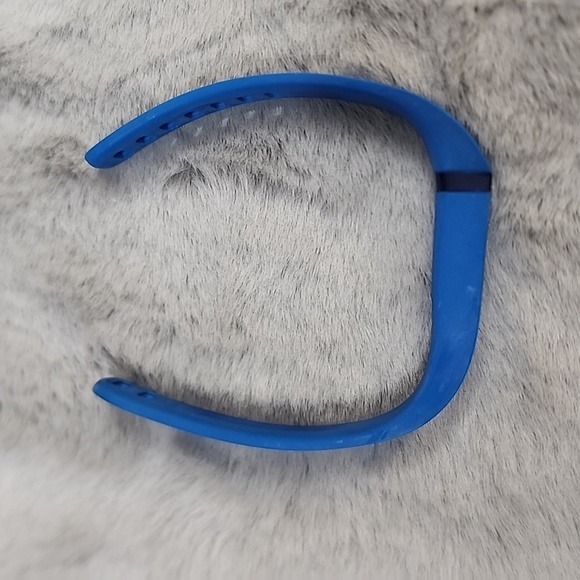 4 Fitbit Flex Replaceable Bands Size Small Bands and Charger - Picture 6 of 12